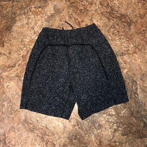 Lulu lemon pace breaker 9” shorts (with liner)